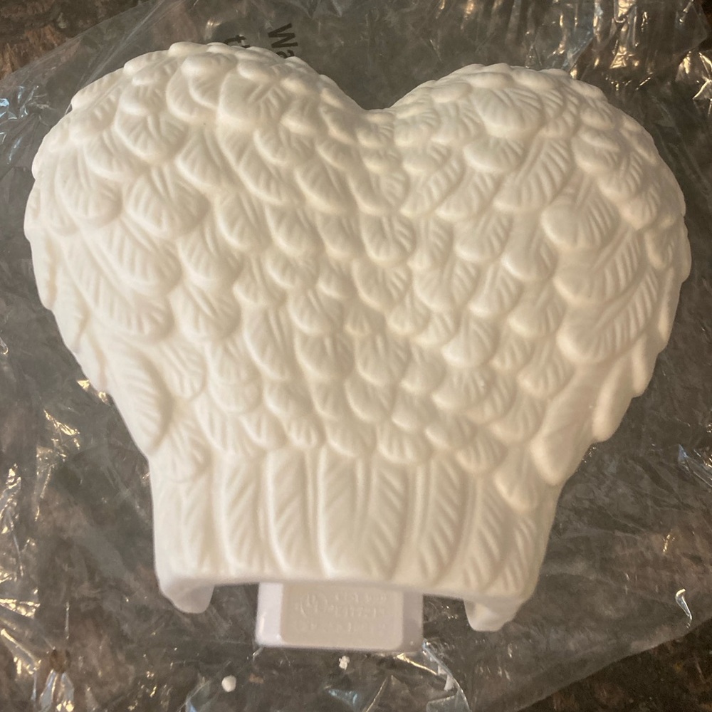 Angel wing night light